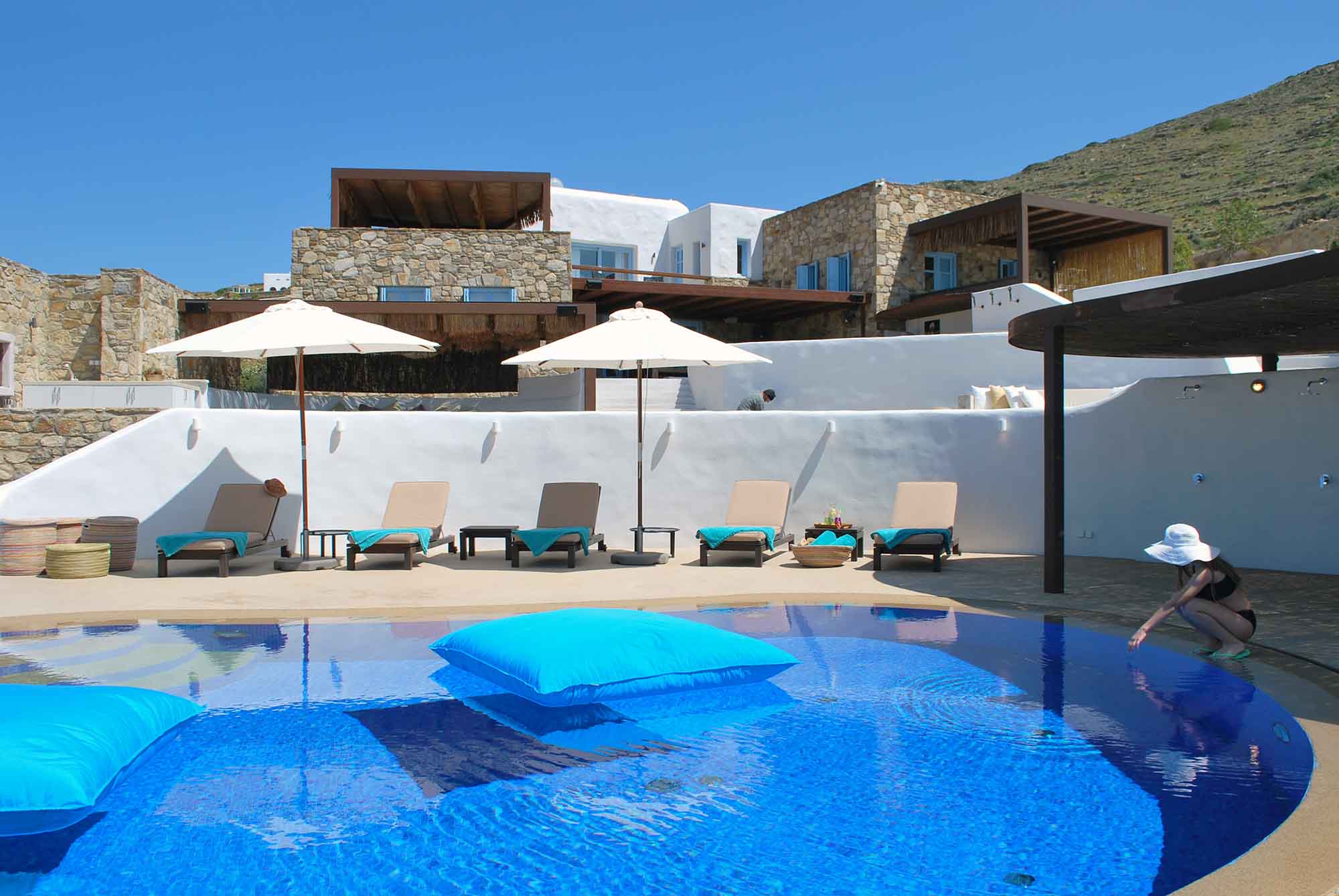 1 Ios Island Luxury Villa Lucetta Beyond Spaces Villas